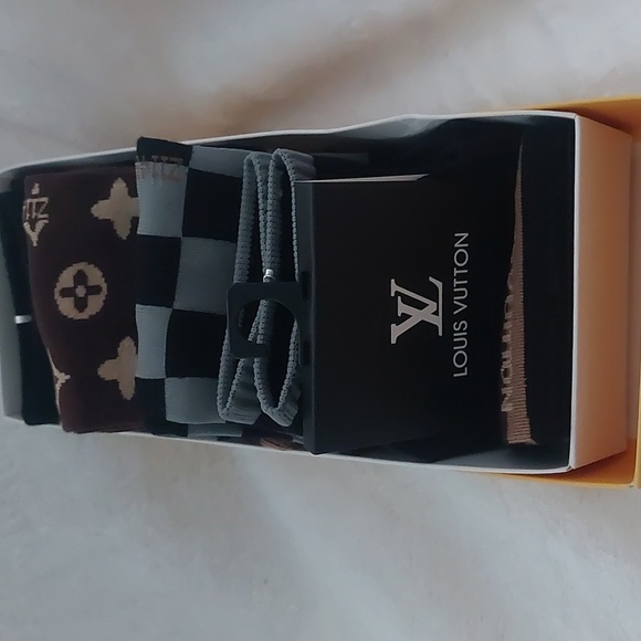 5 pc Unisex Louis Vuitton Socks women's 7-10 With Box - Picture 7 of 8